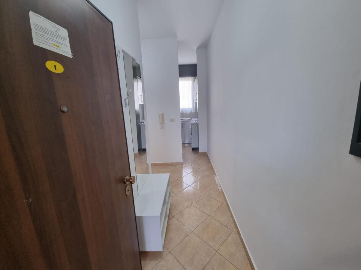 Bellavista Apartment Vlorë Buitenkant foto